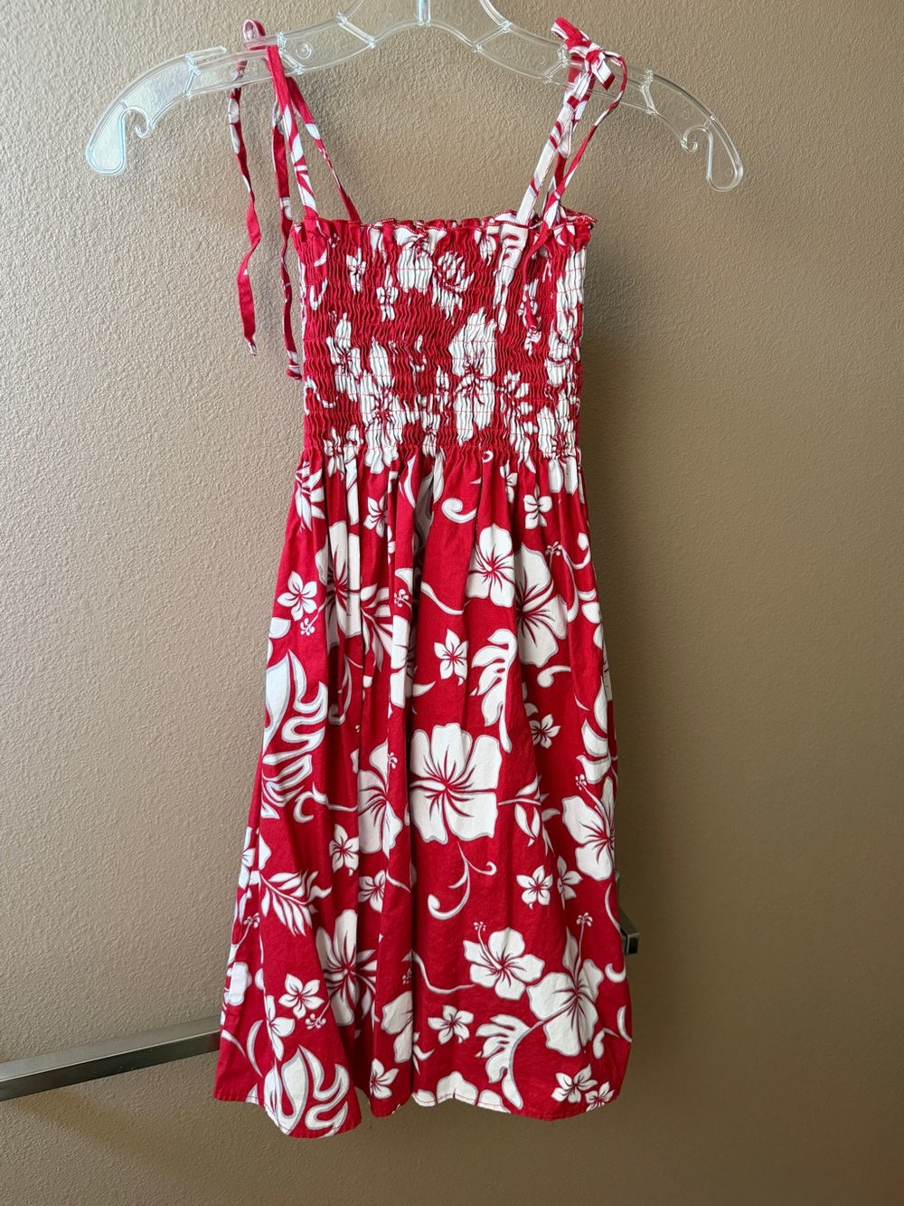 EUC Red and White Hibiscus Hawaiian Mini Dress